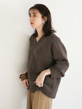 「ブラウンニット」｜「アイテム（アクセサリー）」を使った、SELECT MOCAさん（レディース・160cm）の冬コーディネート