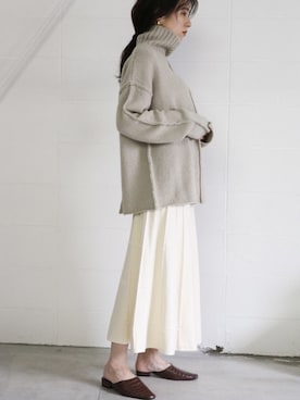 ニット セーターを使った アッシュグレー のレディース人気ファッションコーディネート Wear