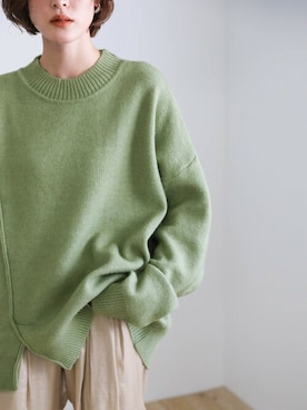 「クルーネックニット」｜SELECT MOCAさん（レディース・163cm）の冬コーディネート