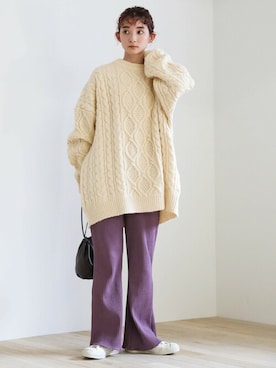 「ボリュームニット」｜「アイテム（アクセサリー）」を使った、SELECT MOCAさん（レディース・158cm）の冬コーディネート