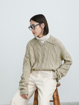 「オープンカラー」｜「アイテム（アクセサリー）」を使った、SELECT MOCAさん（レディース・163cm）の秋コーディネート