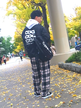 「雨」｜「アイテム（その他アウター）」を使った、けちゃむずさん（メンズ・179cm）の秋コーディネート
