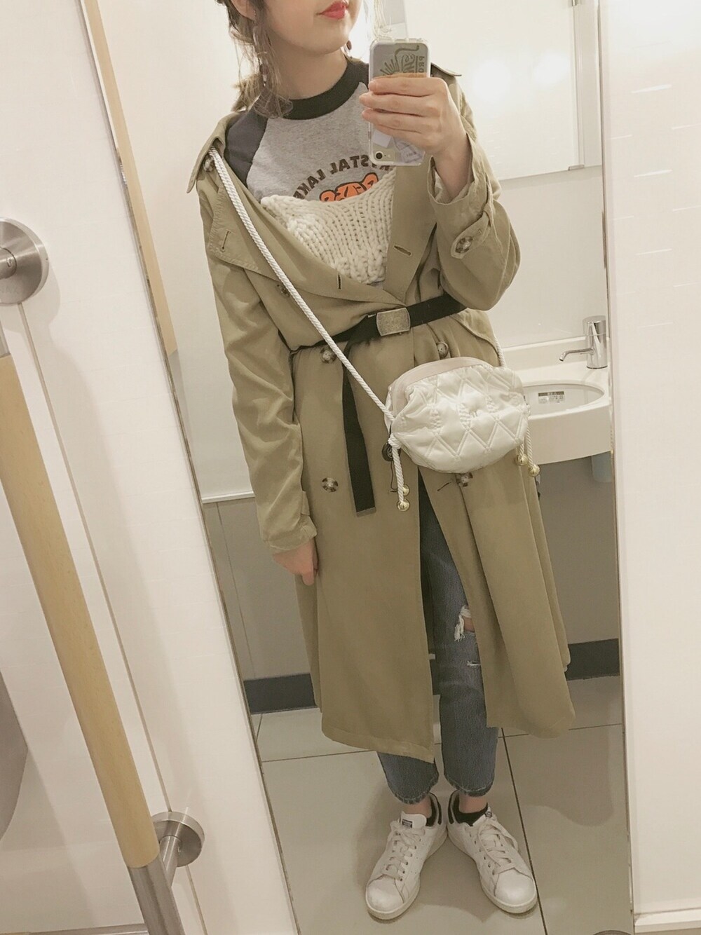 「春コーデ、トレンチコート、デニム、501、501skinny、古着、used、handmade」｜「Ungridの【Lady like】ﾃﾝｾﾙﾛﾝｸﾞﾄﾚﾝﾁｺｰﾄ（トレンチコート、イエロー系）」を使った、CHiiiさん（レディース・163cm）の春コーディネートの1枚目の写真