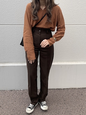 「ISOOK（アイスー）のシームステッチロングスラックスパンツ（その他パンツ）」を使った、CHiiiさん（レディース・163cm）の秋コーディネート