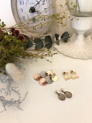 anq.（アンク）の「「anq.」K10・ペアシェイプバースタッドピアス