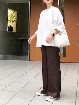 「サテンパンツ」｜「アイテム（アナログ腕時計）」を使った、ＫＲさん（レディース・159cm）の秋コーディネート