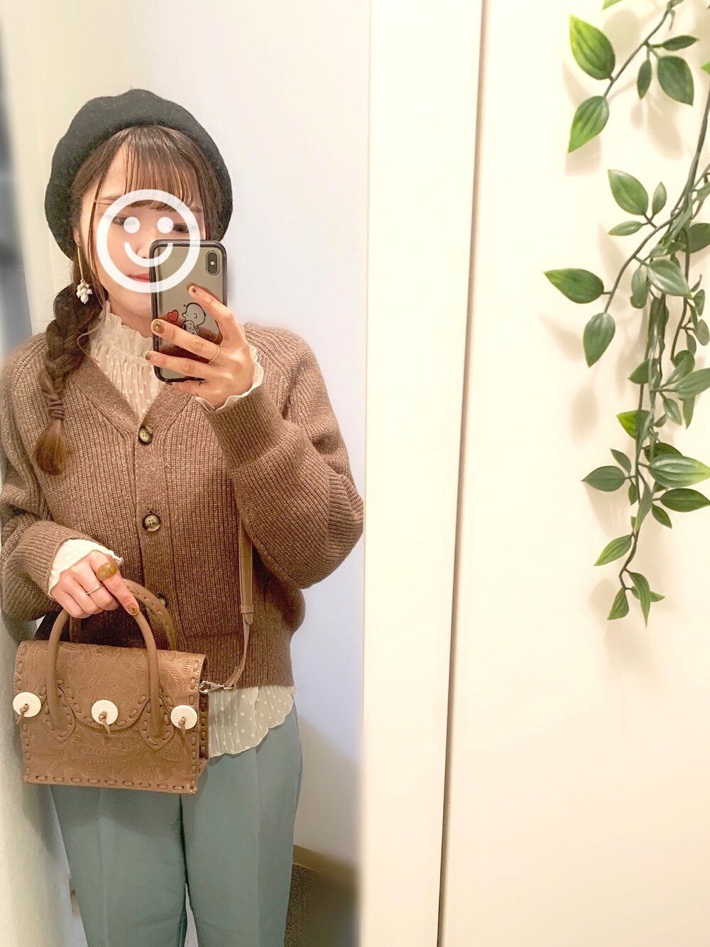 「パステル映える春、春コーデ、レトロ、プチプラコーデ、パステルカラー、ミントグリーン、おしゃれさんと繋がりたい」｜「GRLのウールベレー帽（ハンチング/ベレー帽、ブラック系）」を使った、ちゃーさん（レディース・162cm）の春コーディネートの1枚目の写真