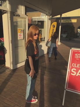 「SAINT LAURENT PARIS（サンローランパリ）のアイテム（財布/小物）」を使った、mさん（レディース・157cm）の夏コーディネート