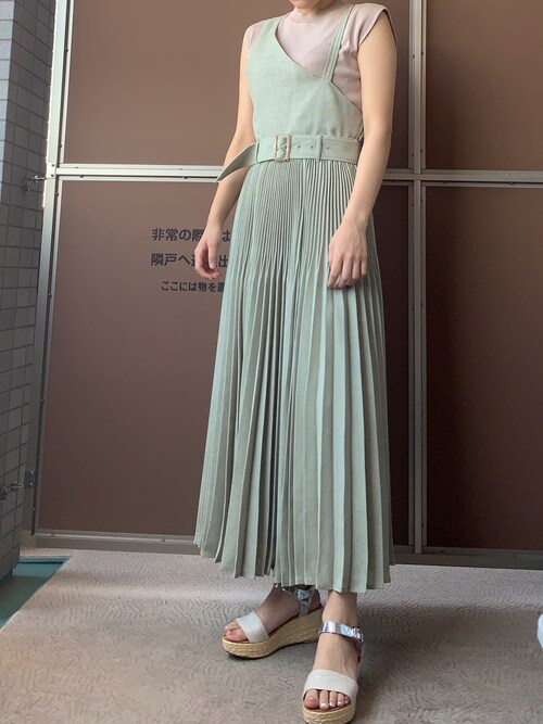 LILY BROWN（リリーブラウン）の「2Wayワンショルワンピース