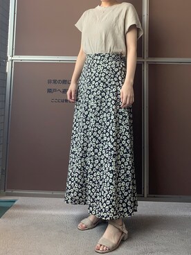inaasu使用「LOWRYS FARM（ハナクルミボタンＡラインスカート　828989）」的時尚穿搭