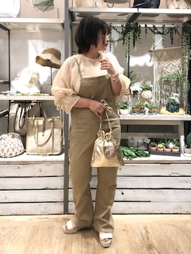 「DISCOAT（ディスコート）のアイテム（サロペット/オーバーオール）」を使った、yuyuさん（レディース・157cm）の春コーディネート