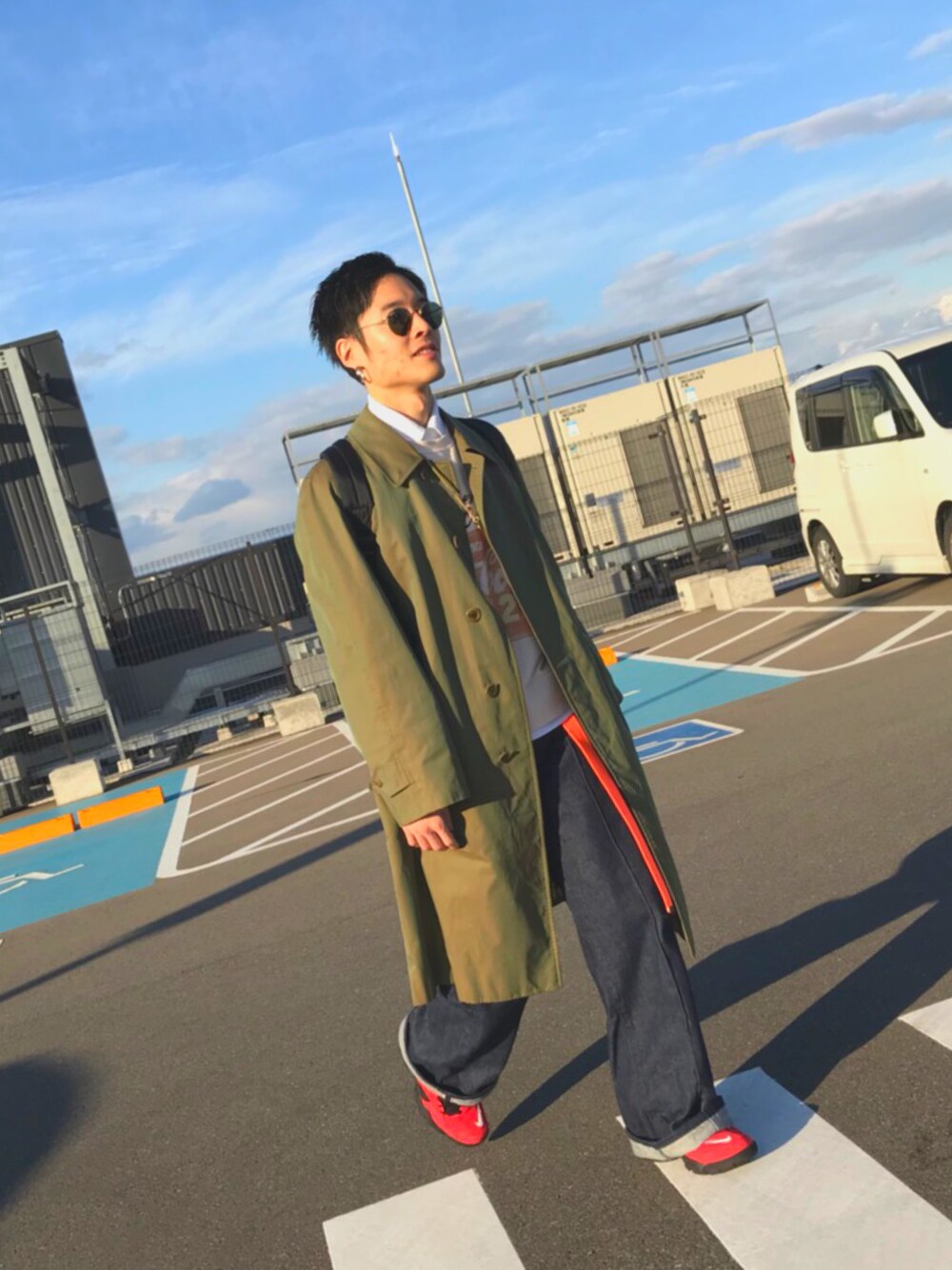 BURBERRYのモッズコート（グリーン系）を使った人気ファッション