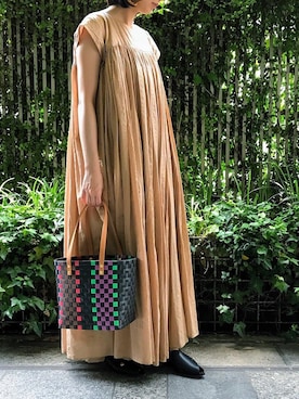 「ピアス」｜「アイテム（サンダル）」を使った、THEATRE PRODUCTSさん（レディース・160cm）の夏コーディネート