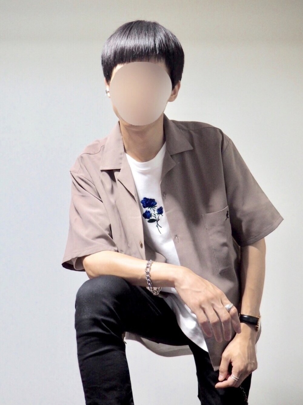 「シンプル、夏コーデ、休日スタイル、オープンカラーシャツ、いいね、save、フォローお願いします🤑、白Tシャツ、きれいめカジュアル、おしゃれさんと繋がりたい」｜「KANGOLの▽WEB限定 KANGOL/カンゴール 別注 リラックスオープンカラーシャツ(1/2スリーブ)（シャツ/ブラウス、ベージュ系）」を使った、たかしさん（メンズ・172cm）の夏コーディネートの1枚目の写真
