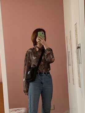 「VANS（バンズ）のアイテム（ショルダーバッグ、ブラック系）」を使った、哦lily啊さん（レディース・165cm）の春コーディネート