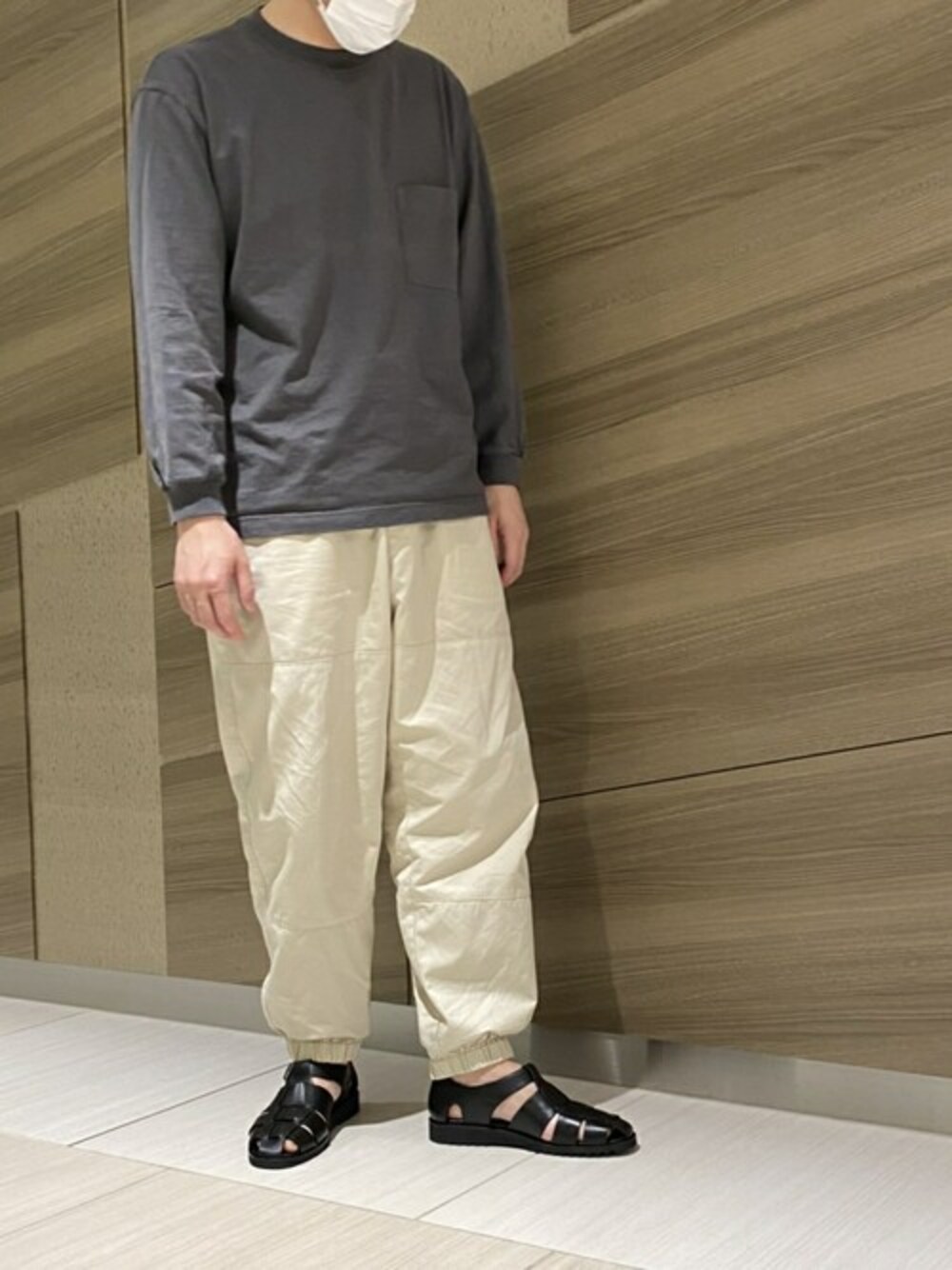 「パラブーツ、Paraboot、Pacific」｜「ParabootのPACIFIC / パシフィック（サンダル、ブラック系）」を使った、Paraboot_shop_staffさん（メンズ・180cm）の春コーディネートの1枚目の写真