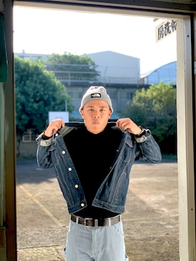 「アイテム（サンバイザー、グレー系）」を使った、berbさん（メンズ・178cm）の冬コーディネート