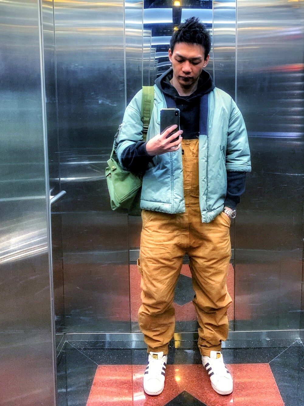「秋冬コーデ、今日のコーデ」｜「Dickiesの【m】〔DICKIES/ディッキーズ〕オーバーオール（サロペット/オーバーオール、ブルー系）」を使った、灝Michael傑さん（メンズ・175cm）の冬コーディネートの1枚目の写真