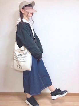 「chocomee（チョコミー）のアイテム（デニムスカート）」を使った、もも⋆*さん（レディース・155cm）の春コーディネート