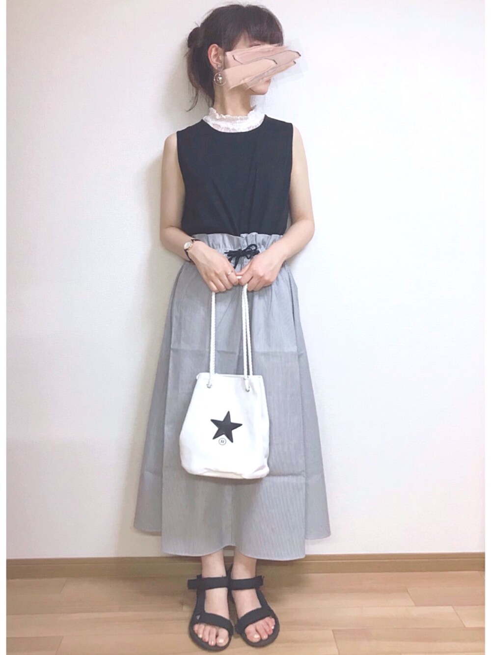 「カジュアルコーデ、きれいめカジュアル、低身長、スポーツサンダル、converse、コンバース、ロングワンピース、Arumlily、アロムリリー、夏コーデ」｜「Arumlilyの【Arumlily】ジャージコンビコードレーンワンピース（ワンピース、ブラック系）」を使った、もも⋆*さん（レディース・155cm）の夏コーディネートの1枚目の写真