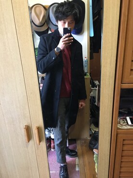 「ダニエルウェリントン」｜「アイテム（チェスターコート）」を使った、れっどさん（メンズ・176cm）の冬コーディネート