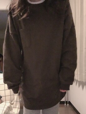 「アイテム（スウェットパンツ、シルバー系）」を使った、Rinaさん（レディース・152cm）の冬コーディネート