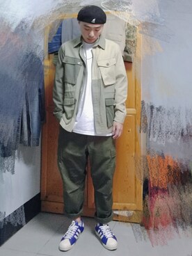 「ROTHCO（ロスコ）のアイテム（チノパンツ）」を使った、WaiHuangさん（メンズ・170cm）の冬コーディネート