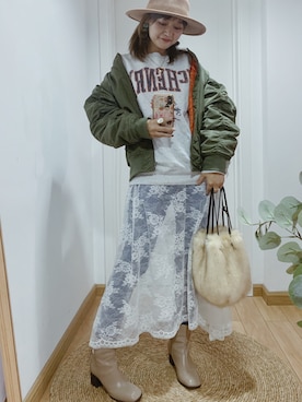 「休闲」｜「アイテム（MA-1）」を使った、MoMoさん（レディース・164cm）の冬コーディネート