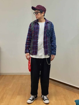 「marka（マーカ）のアイテム（チノパンツ）」を使った、h.s.k.さん（メンズ・176cm）の春コーディネート