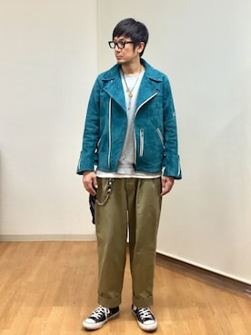 「marka（マーカ）のアイテム（チノパンツ）」を使った、h.s.k.さん（メンズ・176cm）の春コーディネート