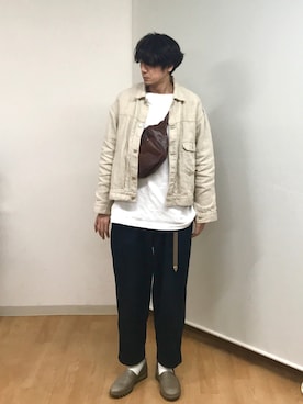 「marka（マーカ）のアイテム（チノパンツ）」を使った、h.s.k.さん（メンズ・176cm）の春コーディネート