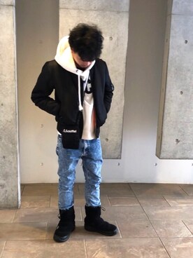 「Abercrombie&Fitch（アバークロンビーアンドフィッチ）のアイテム（パーカー）」を使った、BOKUCHINさん（メンズ・166cm）の冬コーディネート