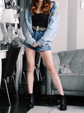 「撮影」｜「アイテム（デニムジャケット）」を使った、Akaeさん（レディース・158cm）の冬コーディネート