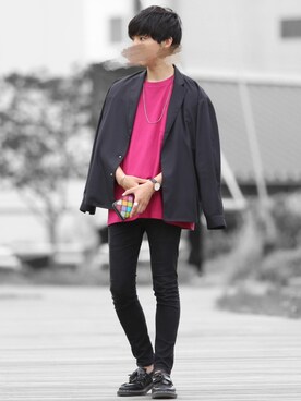 テーラードジャケットを使った ピンクtシャツ のメンズ人気ファッションコーディネート Wear