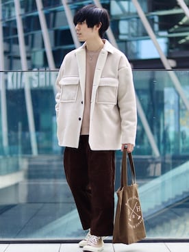 「カフェ」｜「アイテム（その他アウター）」を使った、ひっちさん（メンズ・172cm）の冬コーディネート
