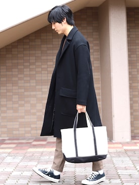 「オーバーコート」｜「アイテム（トートバッグ）」を使った、ひっちさん（メンズ・172cm）の冬コーディネート