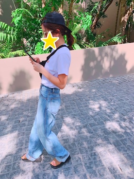 「UNIQLO（ユニクロ）のハイライズワイドストレートジーンズ（デニムパンツ）」を使った、akiさん（レディース・160cm）の冬コーディネート