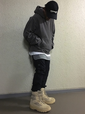「Yeezy（イージー）のアイテム（ブーツ）」を使った、hiroxさん（メンズ・170cm）の秋コーディネート