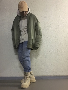 「Yeezy（イージー）のアイテム（ブーツ）」を使った、hiroxさん（メンズ・170cm）の秋コーディネート