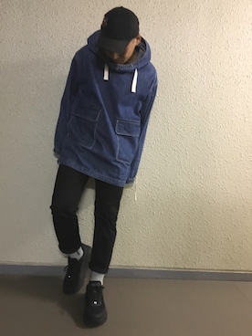 「Yeezy（イージー）のアイテム（レッグウェア）」を使った、hiroxさん（メンズ・170cm）の春コーディネート