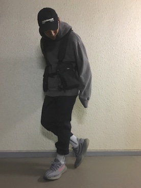 「Yeezy（イージー）のアイテム（キャップ）」を使った、hiroxさん（メンズ・170cm）の春コーディネート