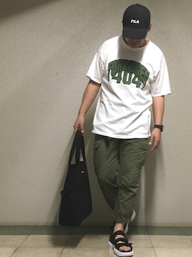 「FILA（フィラ）のアイテム（サンダル）」を使った、hiroxさん（メンズ・170cm）の春コーディネート