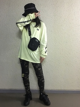 「Yeezy（イージー）のアイテム（Tシャツ/カットソー）」を使った、hiroxさん（メンズ・170cm）の秋コーディネート