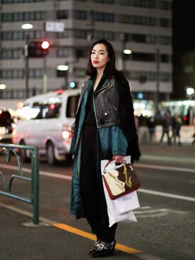 「TOGA PULLA（トーガ　プルラ）のアイテム（ジャケット/アウター）」を使った、佐々木香奈さん（レディース・163cm）の夏コーディネート