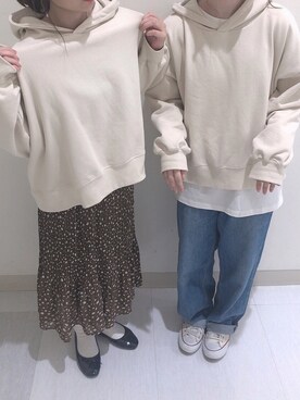 「LOWRYS FARM（ローリーズファーム）のアイテム（スカート、ブラウン系）」を使った、suzu.さん（レディース・155cm）の秋コーディネート