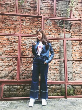 「Love Moschino（ラブモスキーノ）のアイテム（シャツ/ブラウス、ブルー系）」を使った、-Lorrrrlyさん（レディース）の秋コーディネート