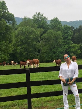 「KYME（カイム）のアイテム」を使った、Abby Love さん（レディース・165cm）の春コーディネート