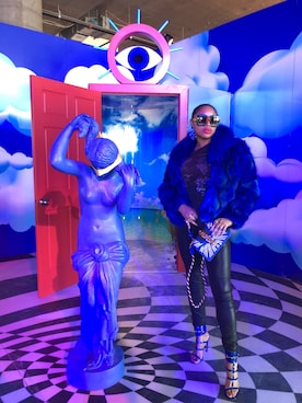 「chic」｜「アイテム（チェスターコート）」を使った、Abby Love さん（レディース・165cm）の冬コーディネート