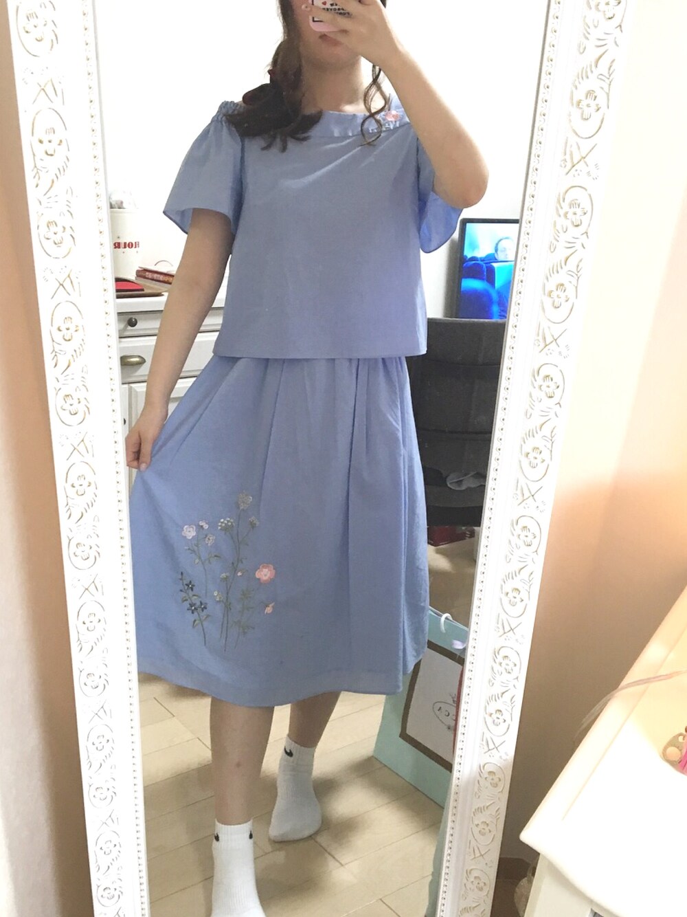 「ウィルセレクション、刺繍、オフショル、リボン、夏、清楚系、シンプル、summer、お買い物、銀座」｜「WILLSELECTIONのアイテム（ワンピース、ブルー系）」を使った、nanaさん（レディース・155cm）の夏コーディネートの1枚目の写真