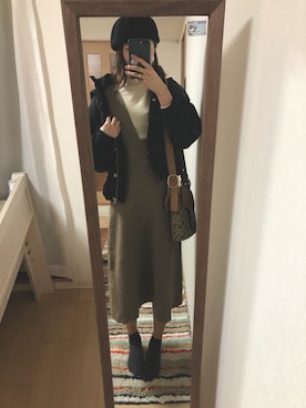 「ワンピース×スニーカー」｜「アイテム（ハンチング/ベレー帽）」を使った、るみさん（レディース・167cm）の冬コーディネート